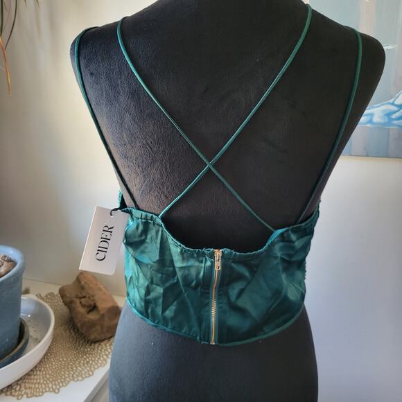 Cider Solid Press Crease Crop Tank Top – Green Ribbed Knit (Size XL, NWT) - Picture 3 of 14